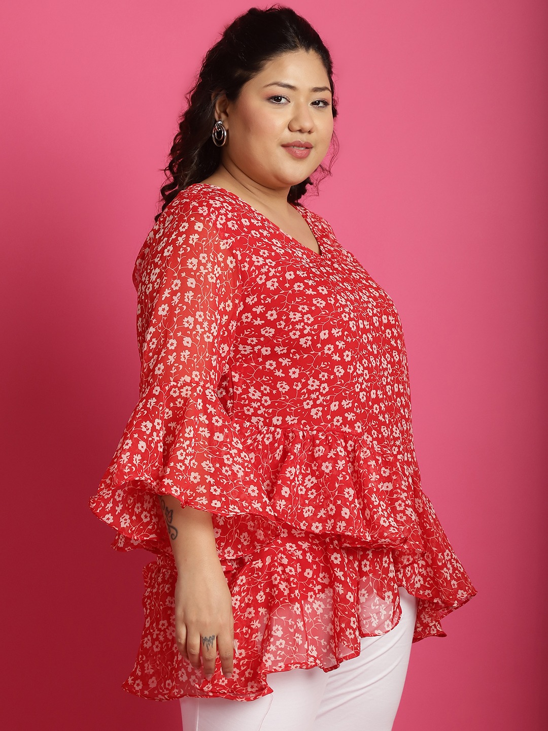Women's Plus SizeRed & White Floral Printed Georgette Longline Wrap Top