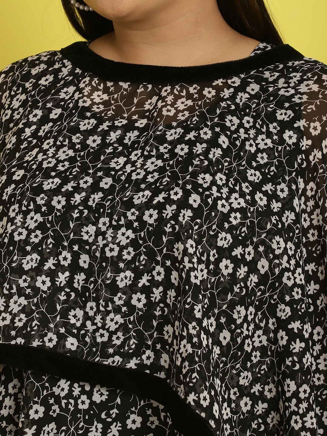 Women's Plus Size Black & White floral print Maxi Dress
