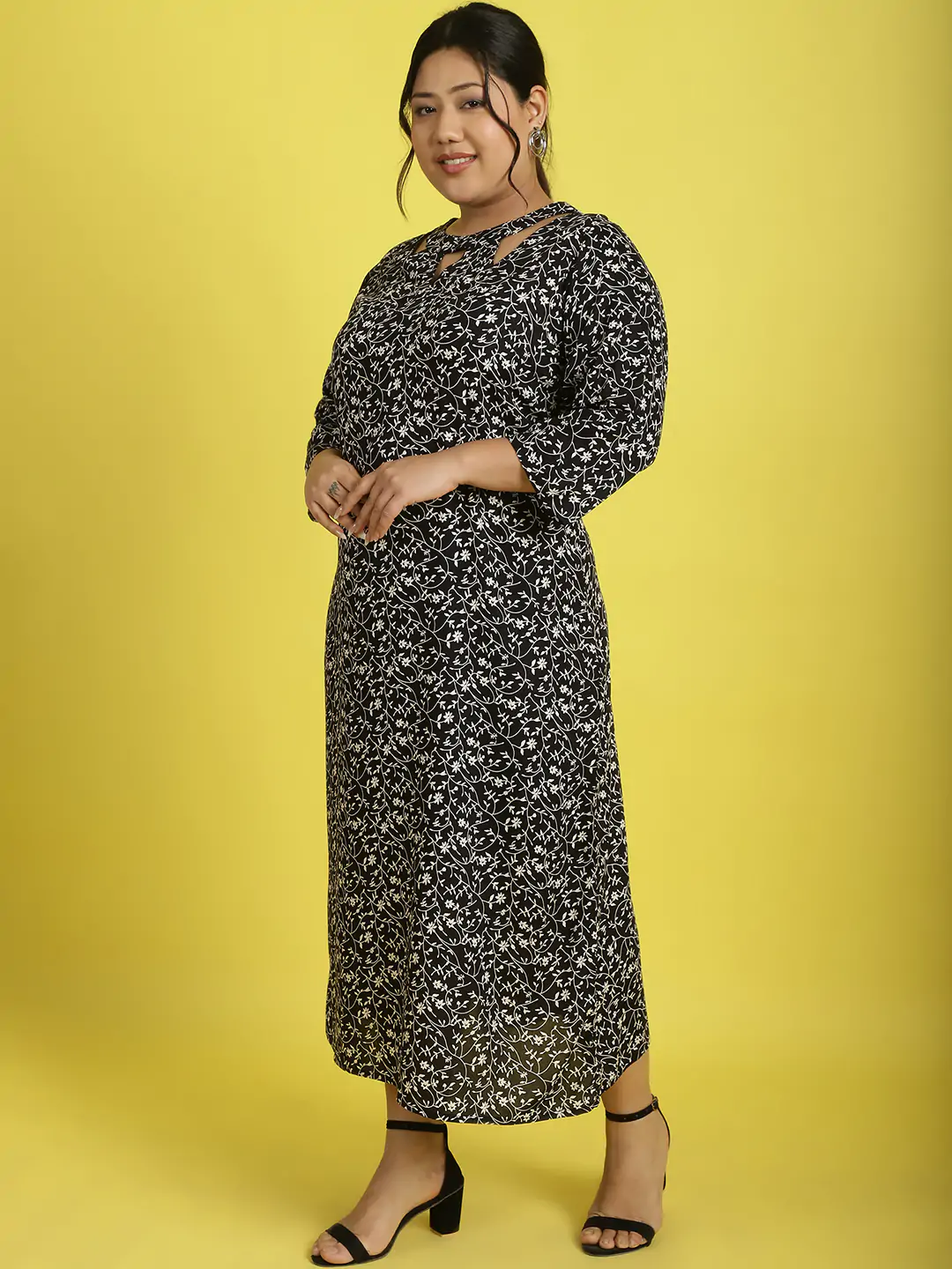 Women's Plus Size Black small floral printed A-Line Midi dress