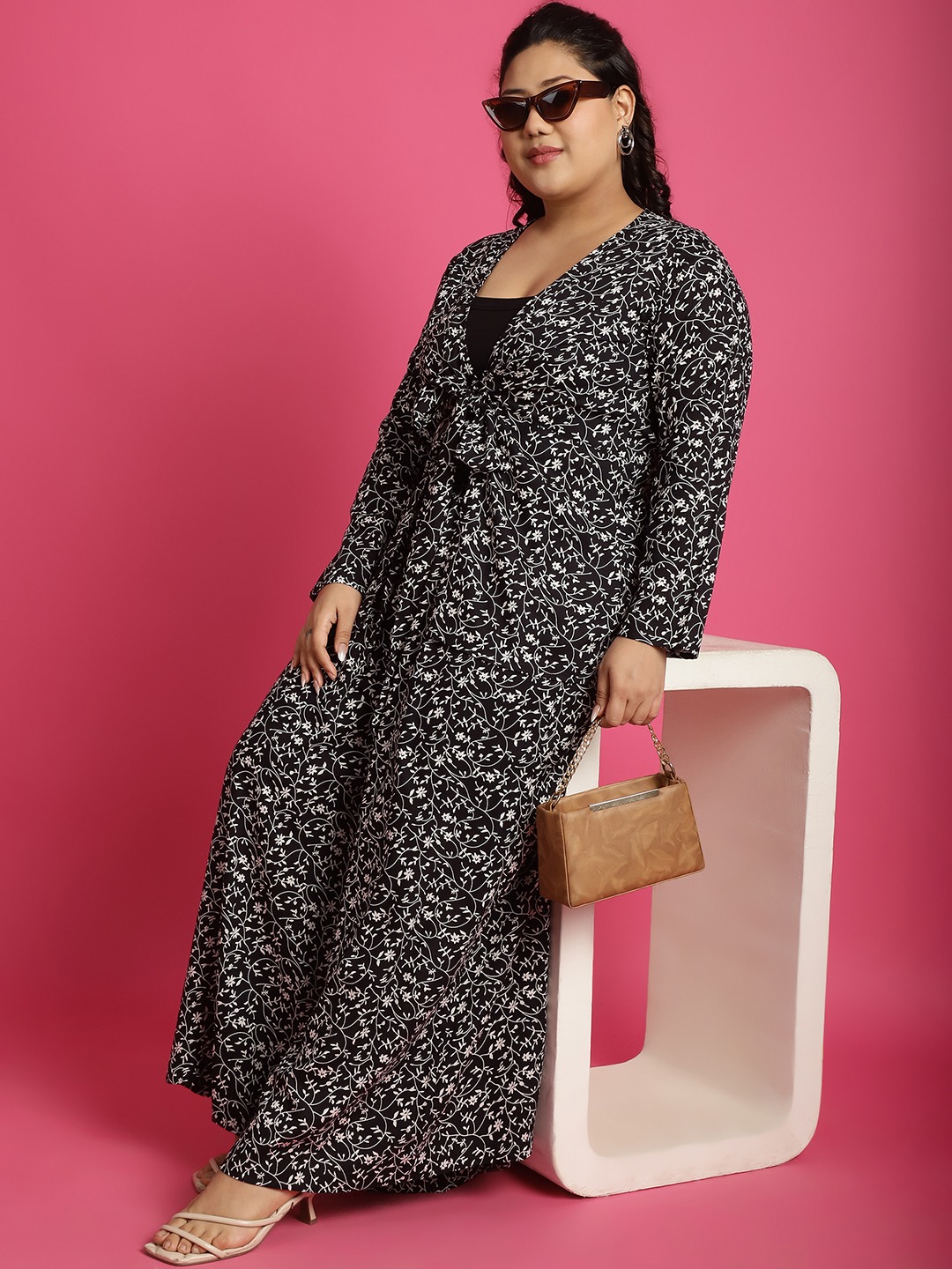 Women's Plus Size Black small floral printed tie-Up Shrug