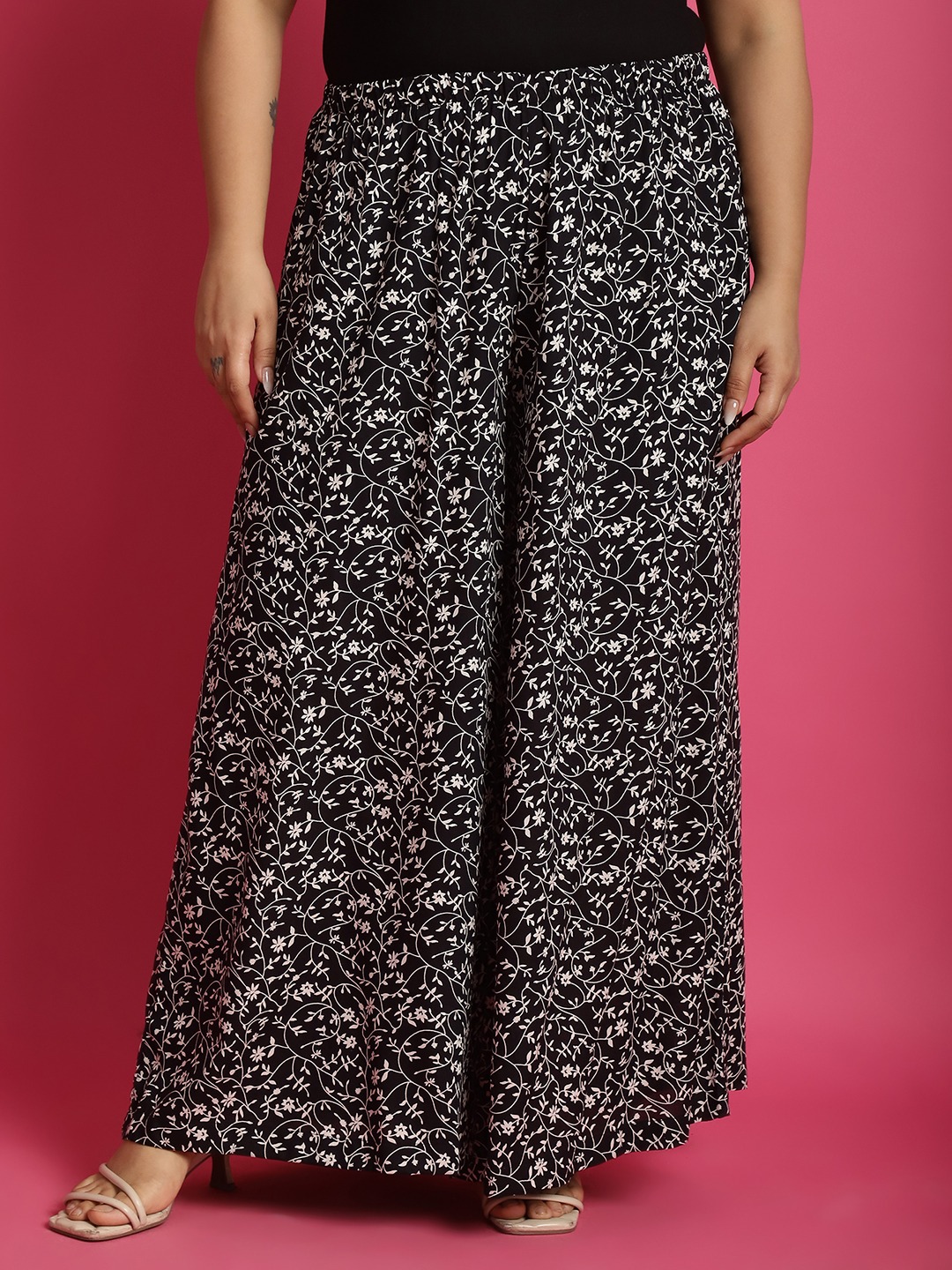 Women's Plus Size Black and White floral printed casual Palazzo