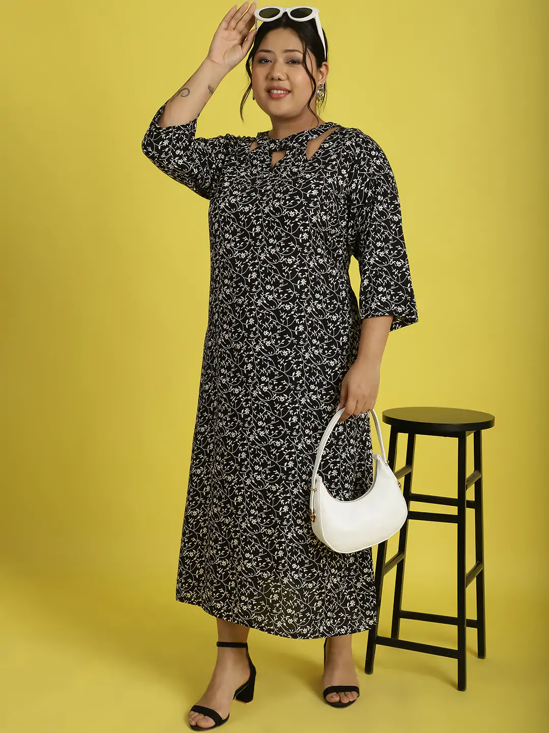 Women's Plus Size Black small floral printed A-Line Midi dress
