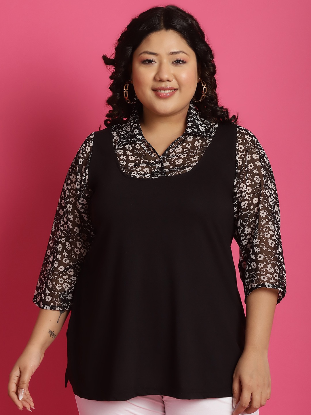 Women's Plus Size Black & White floral printed Top