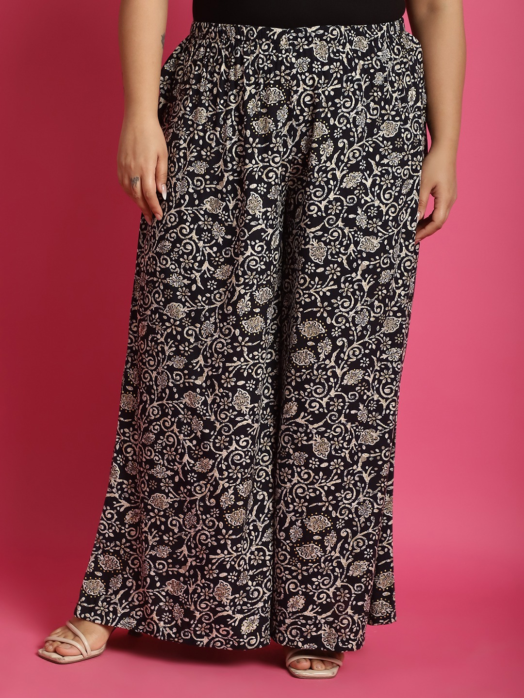 Women's Plus Size Black floral batik printed casual Palazzo