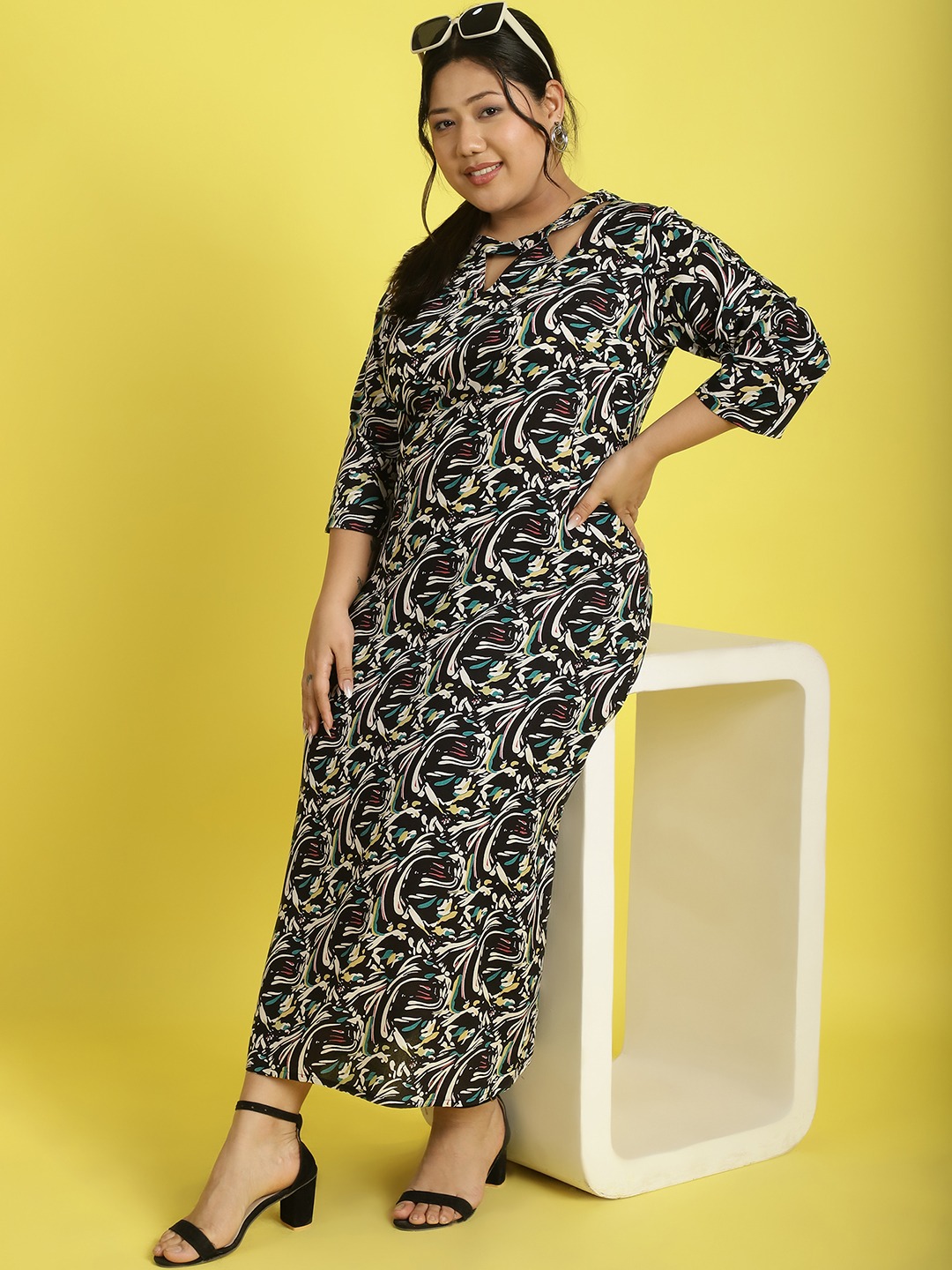 Women's Plus Size Black abstract printed A-Line Midi dress