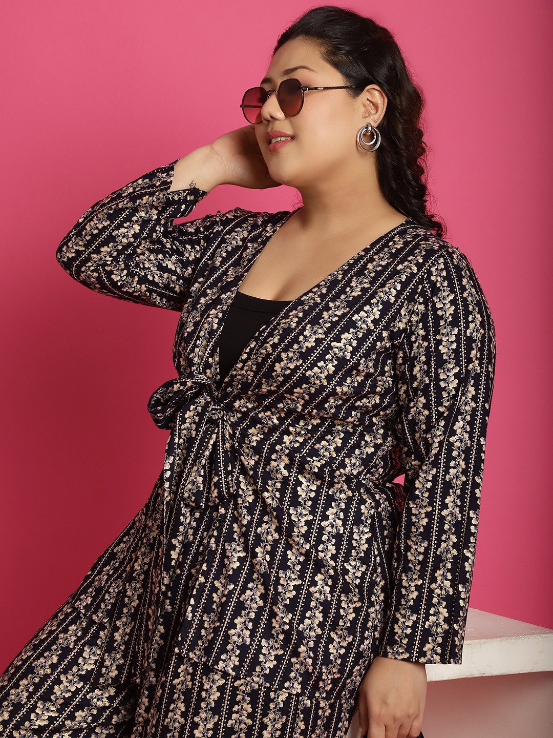 Women's Plus Size Navy Gold floral printed tie-up shrug