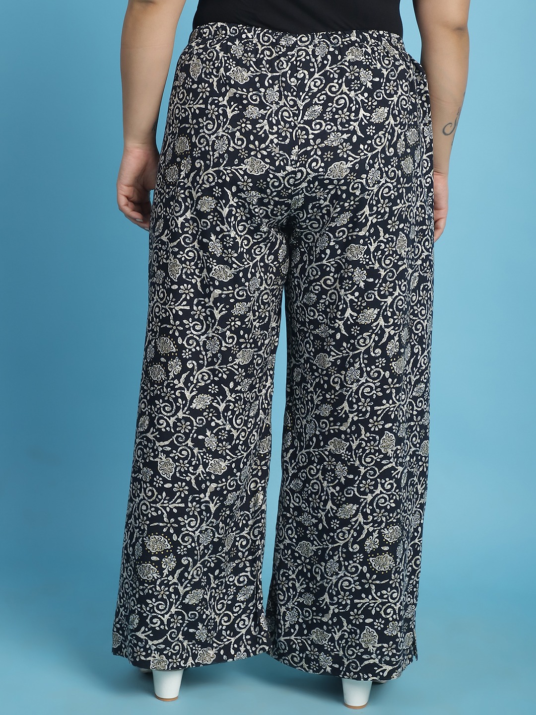 Women's Plus Size Black floral batik printed Wide Leg Mid-Rise Palazzo