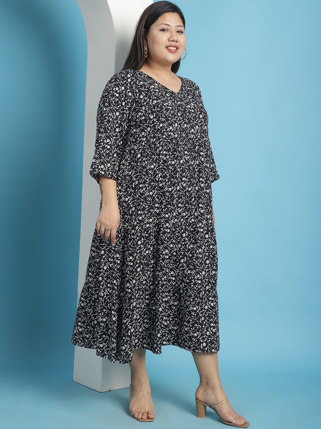 Women's Plus Size Black small floral printed A-Line Midi dress