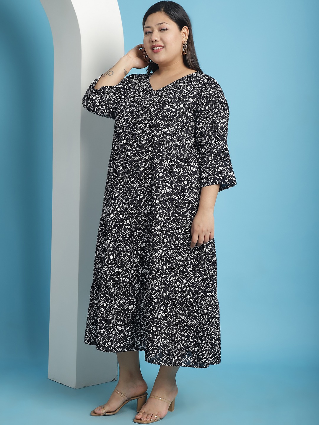 Women's Plus Size Black small floral printed A-Line Midi dress