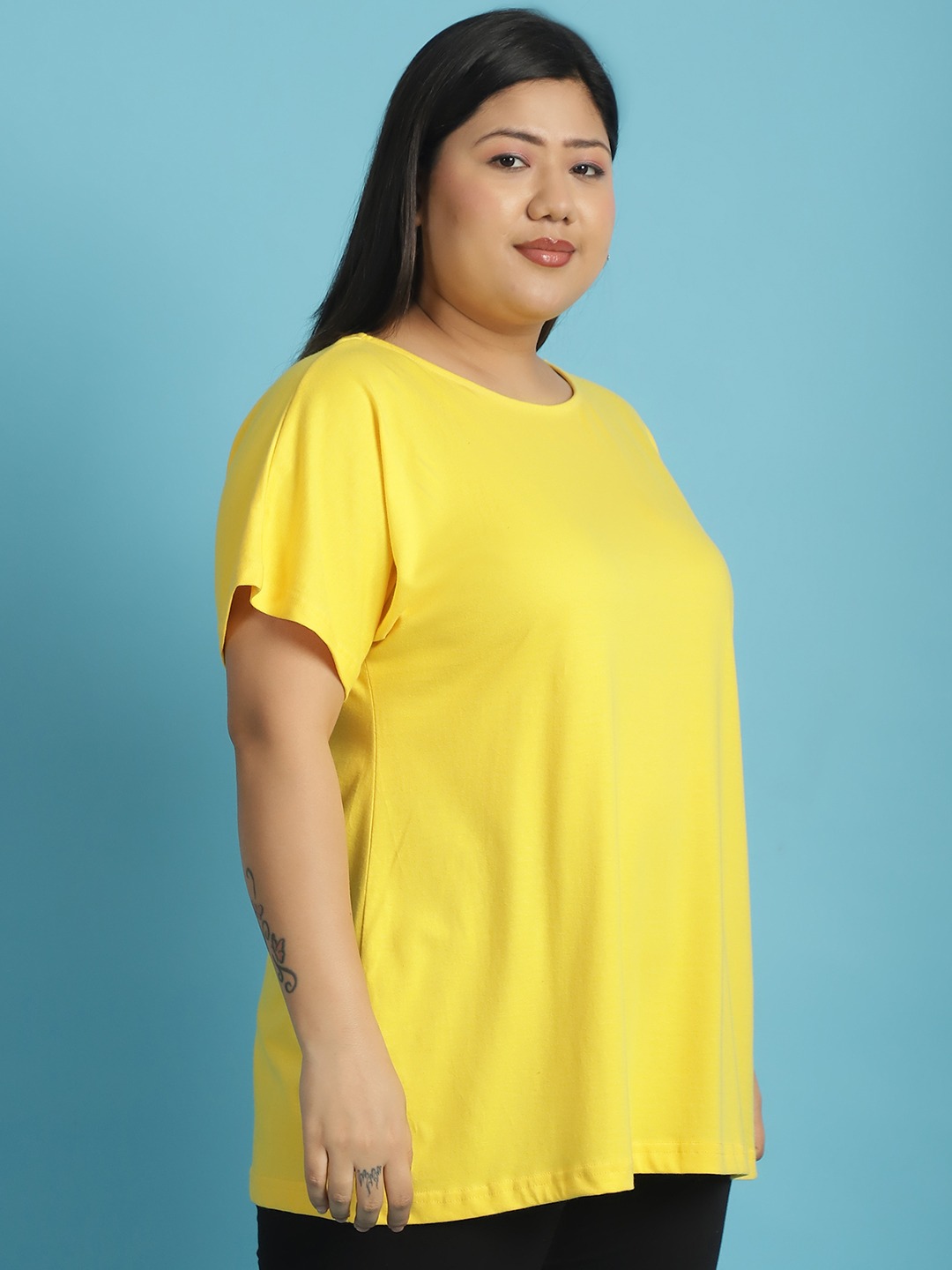 Women's Plus Size Yellow solid color cotton knitted T-shirt