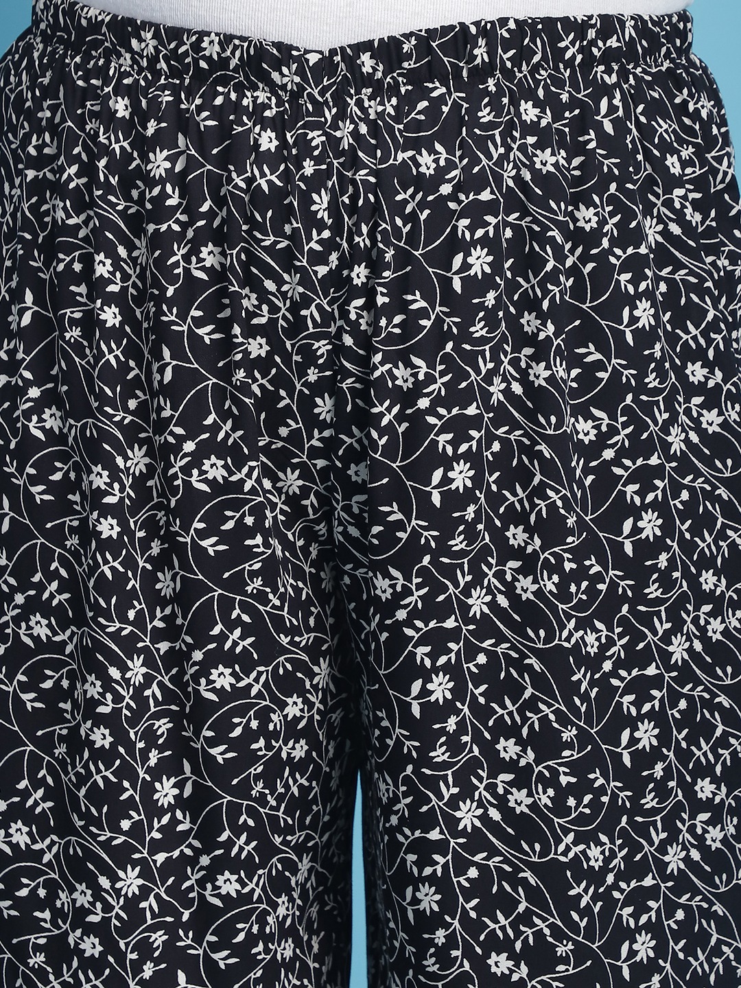 Women's Plus Size Black and White floral printed Wide Leg Mid-Rise Palazzo