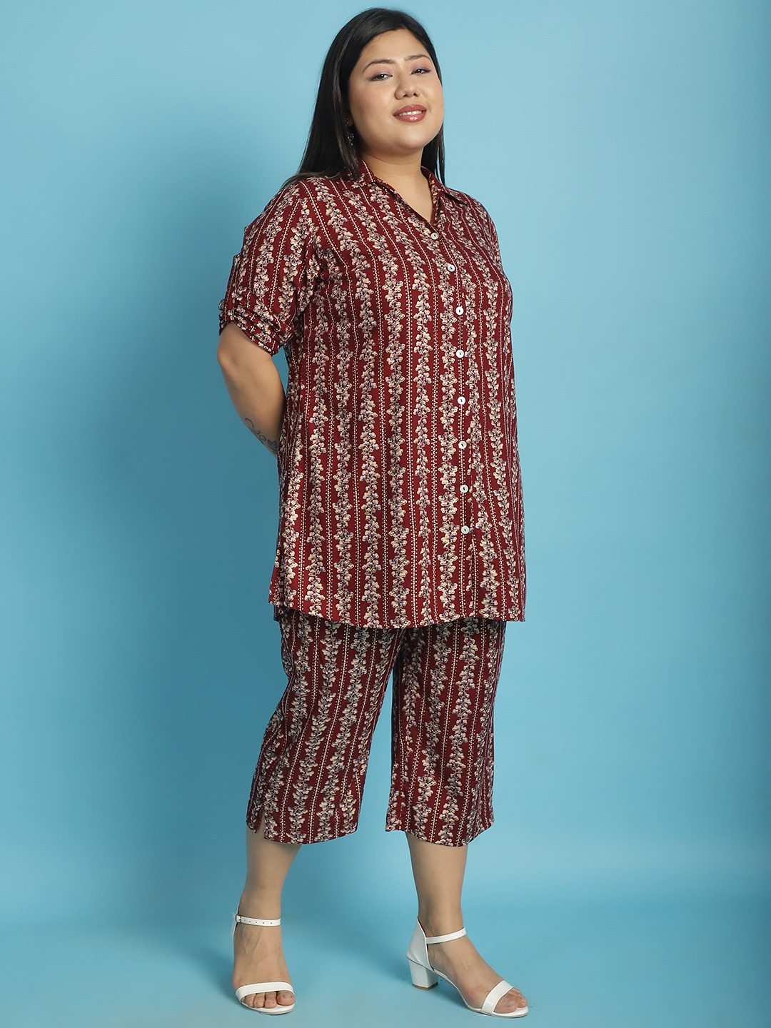 Women's Plus Size Maroon Gold floral printed Shirt With Capri