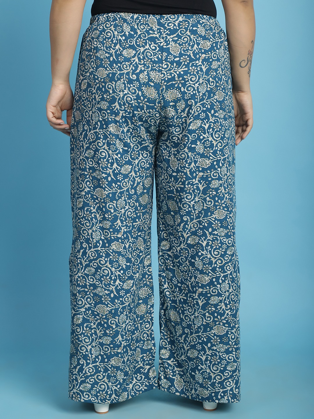 Women's Plus Size Teal floral batik printed Wide Leg Mid-Rise Palazzo