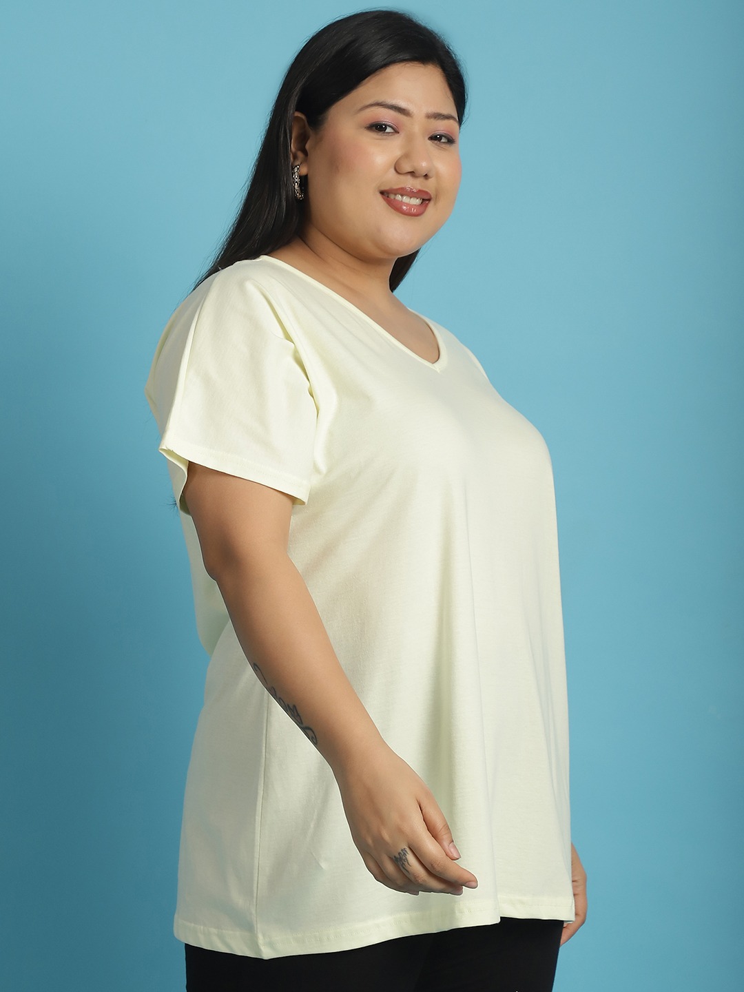 Women's Plus Size Pale Yellow solid color cotton knitted T-shirt