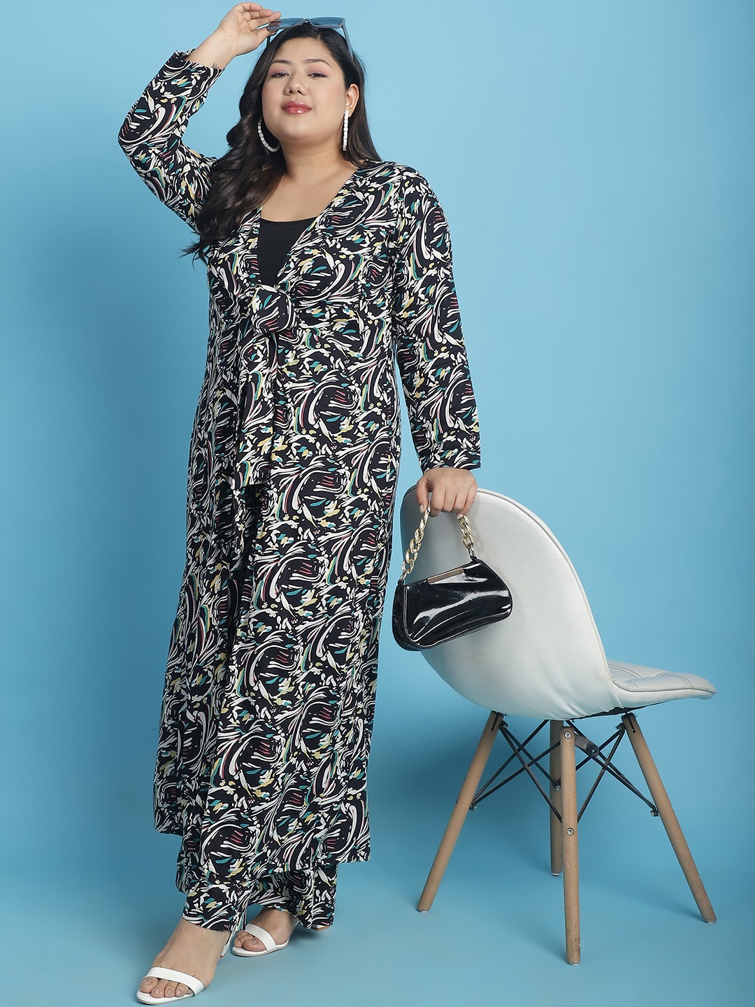 Women's Plus Size Black abstract printed Tie-Up Longline Shrug