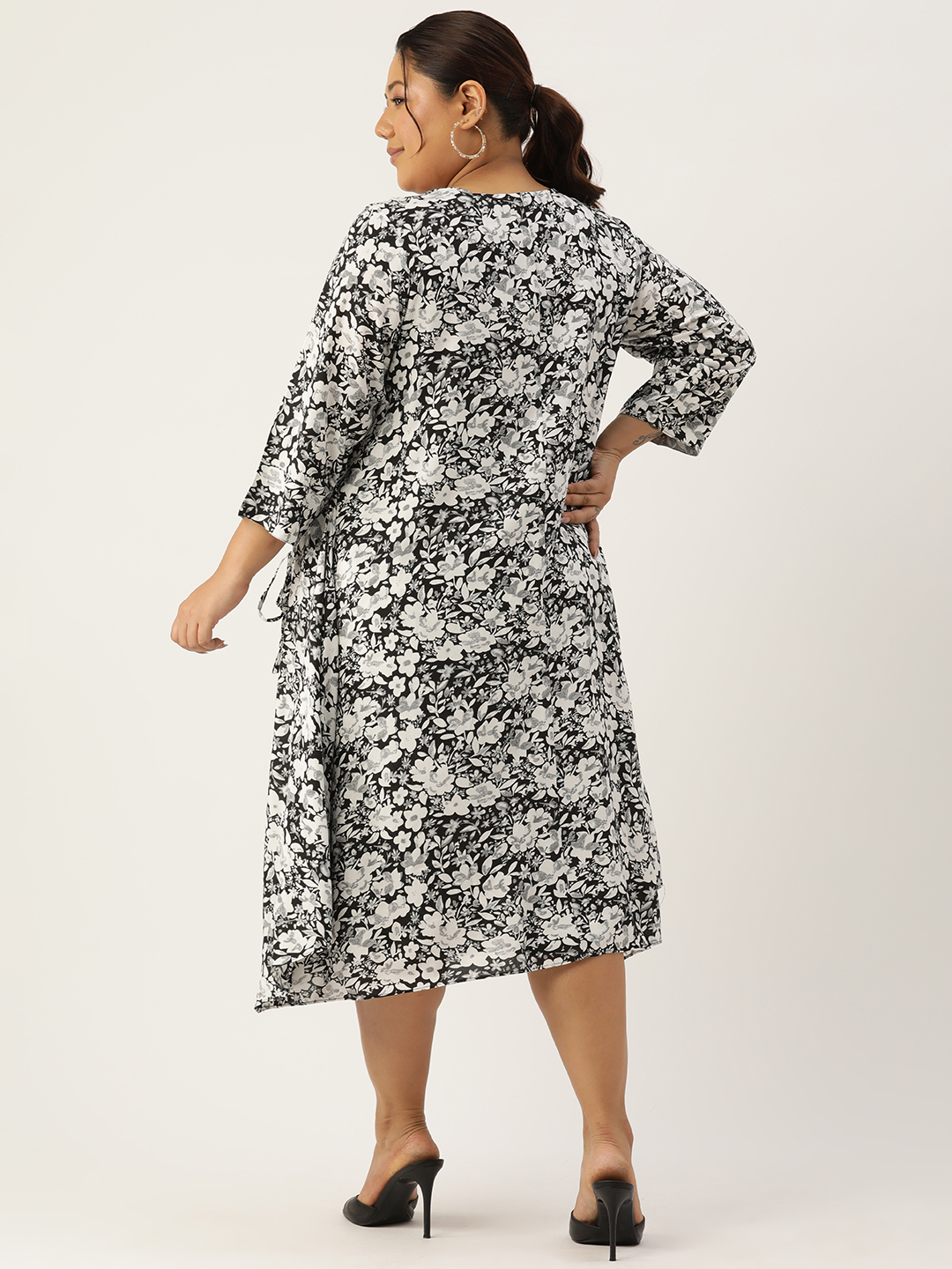 Women's Plus Size Black & White Floral printed A-Line Clothing Set