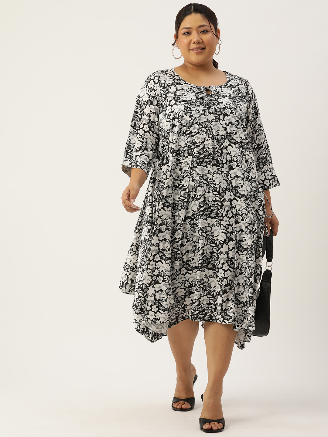 Women's Plus Size Black & White Floral printed A-Line Clothing Set