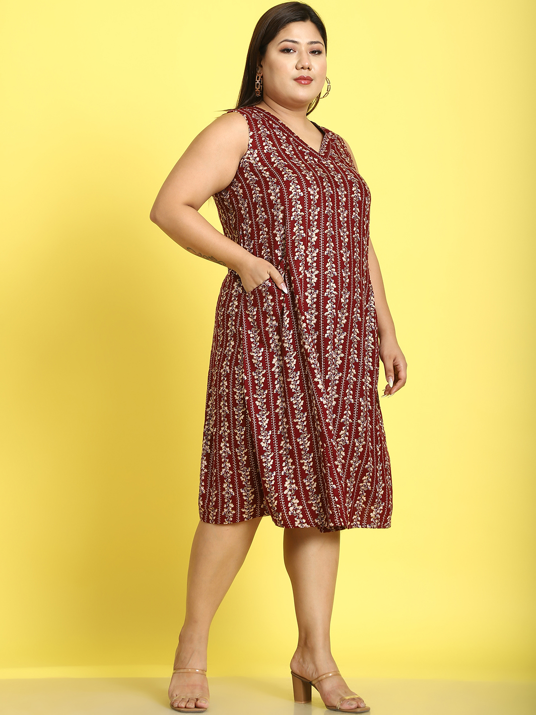 Women's Plus Size Maroon Gold Foil Printed A-Line Midi Dress