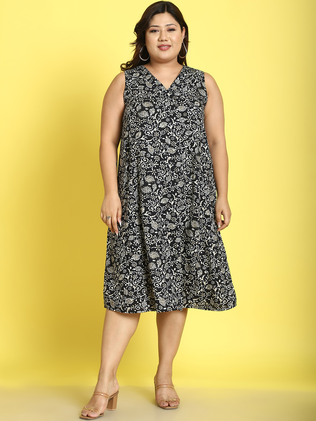 Women's Plus Size Black Batik Floral Printed A-Line Midi Dress