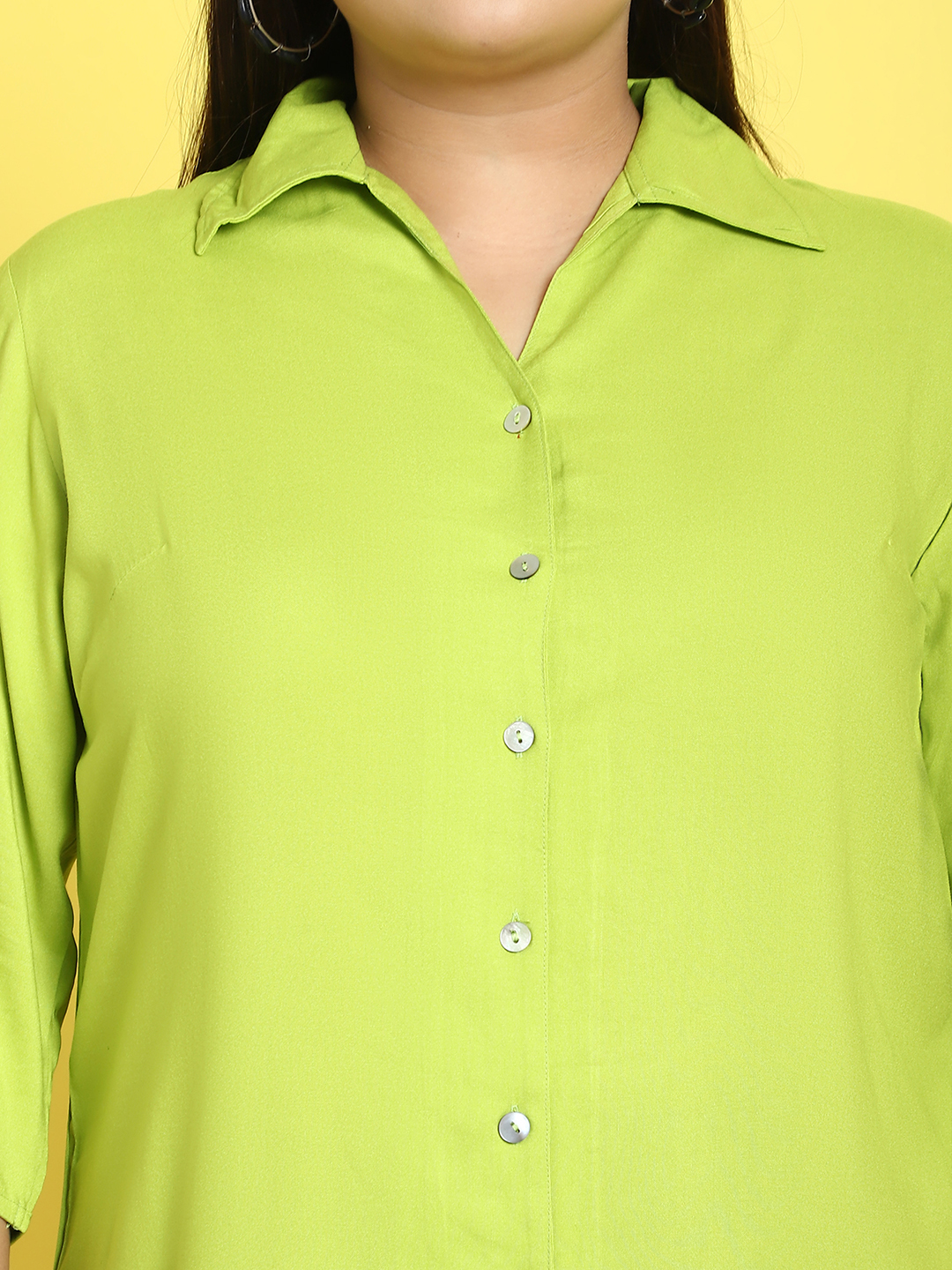 Women's Plus Size Green Solid Color woven casual shirt