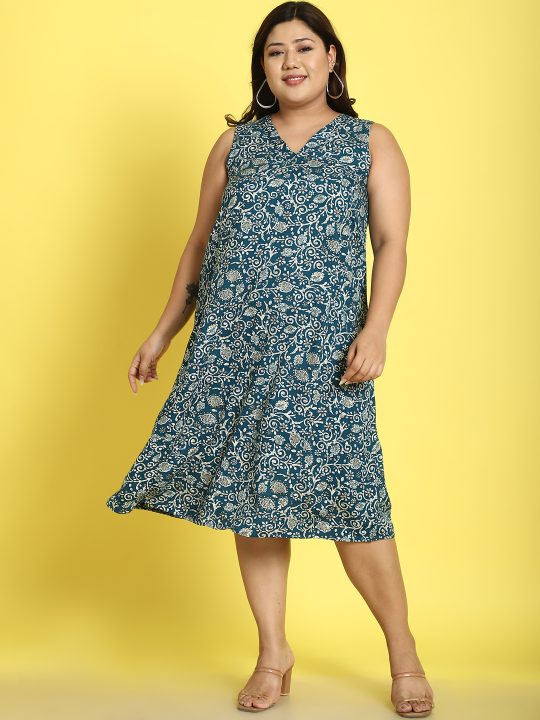 Women's Plus Size Teal Batik Floral Printed A-Line Midi Dress