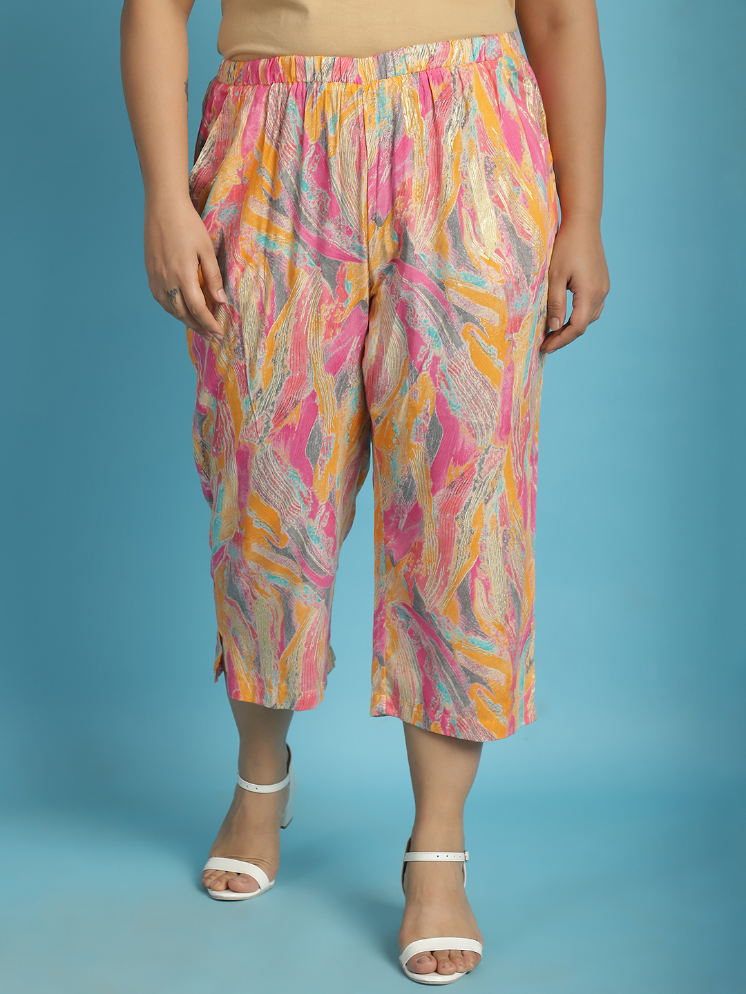 Women's Plus Size Pink Gold Foil floral printed mid calf length capri