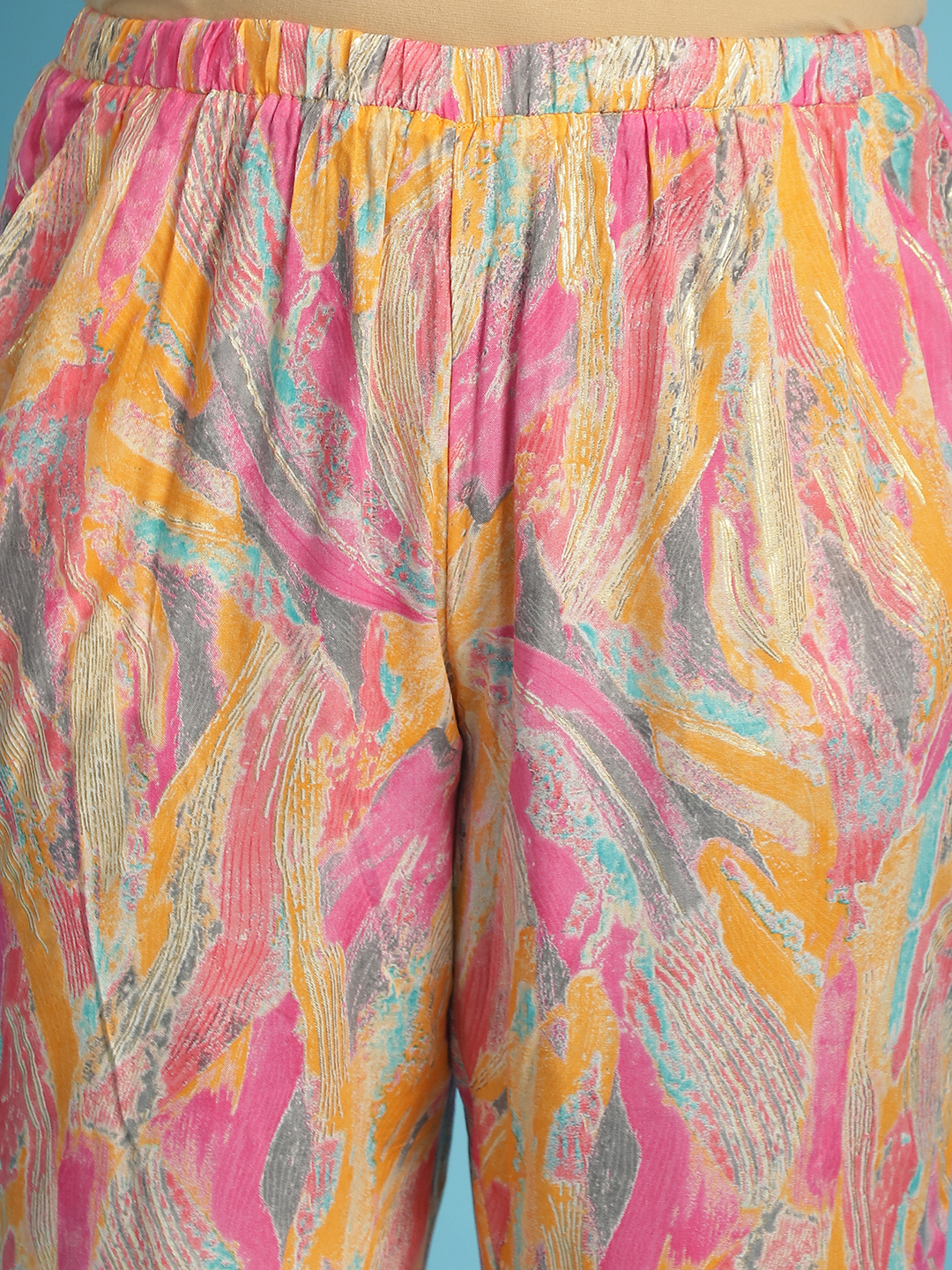 Women's Plus Size Pink Gold Foil floral printed mid calf length capri