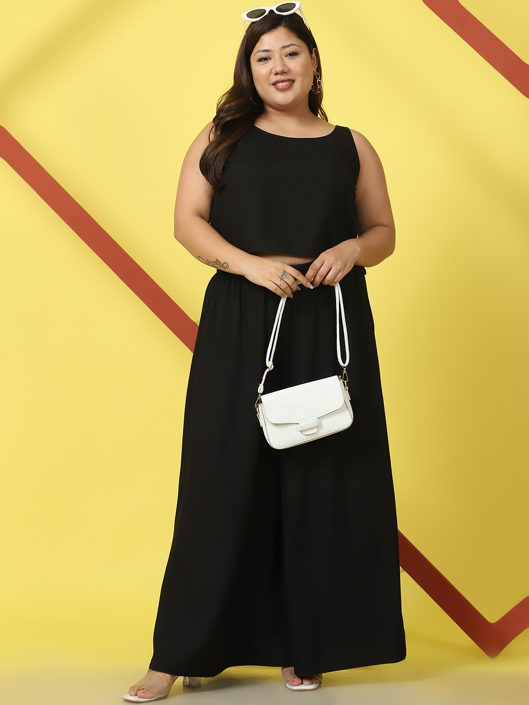 Women's Plus Size Black Solid Color Woven Cropped Top