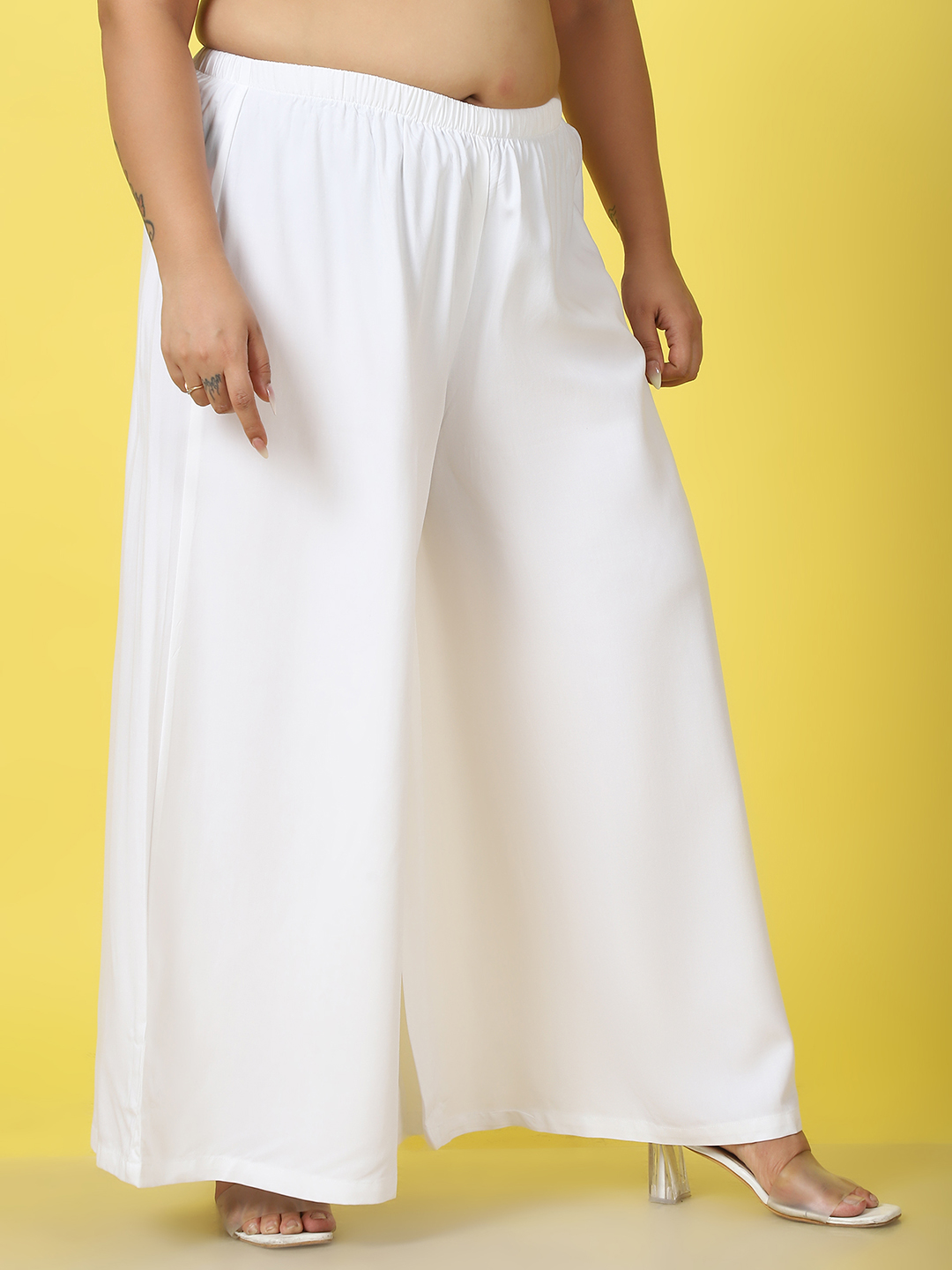 Women's Plus Size White Solid Color High-Rise Relaxed Palazzos