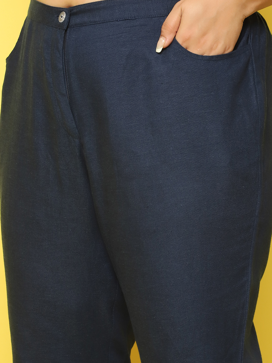 Women's Plus Size Navy Blue Solid Color Smart Tapered Fit High-Rise Trouser