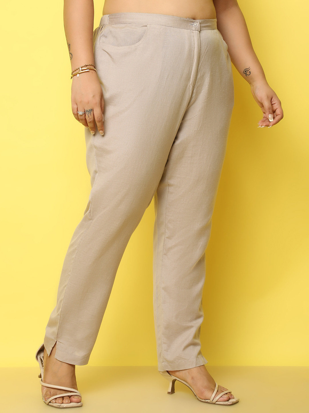 Women's Plus Size Stone Solid Color Smart Tapered Fit High-Rise Trouser