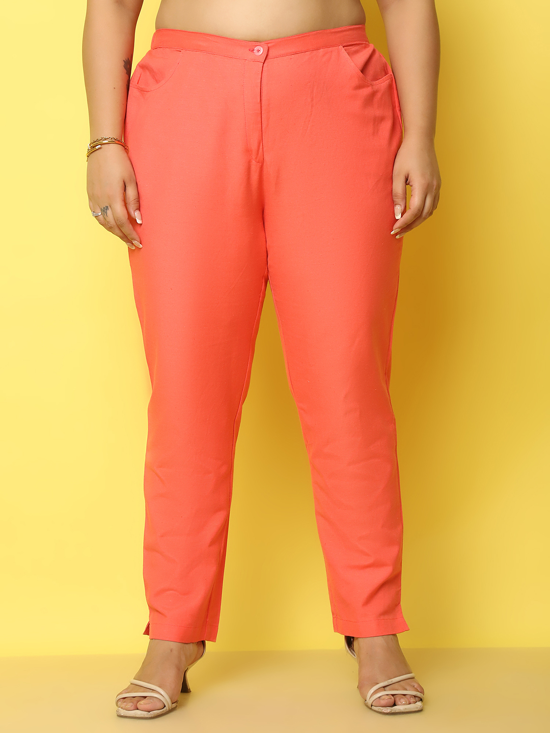 Women's Plus Size Coral Solid Color Smart Tapered Fit High-Rise Trouser