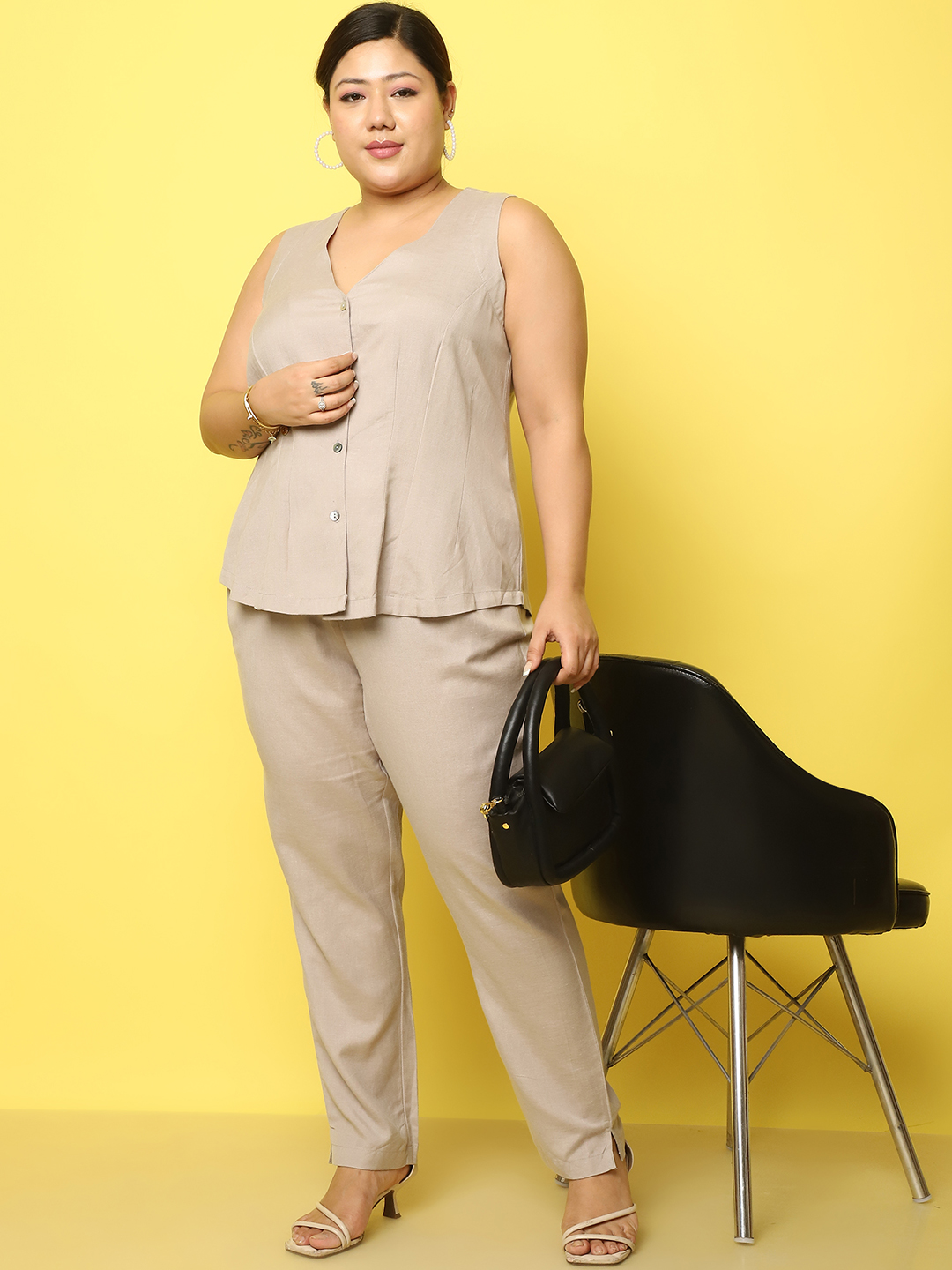Women's Plus Size Stone Solid Color Smart Tapered Fit High-Rise Trouser