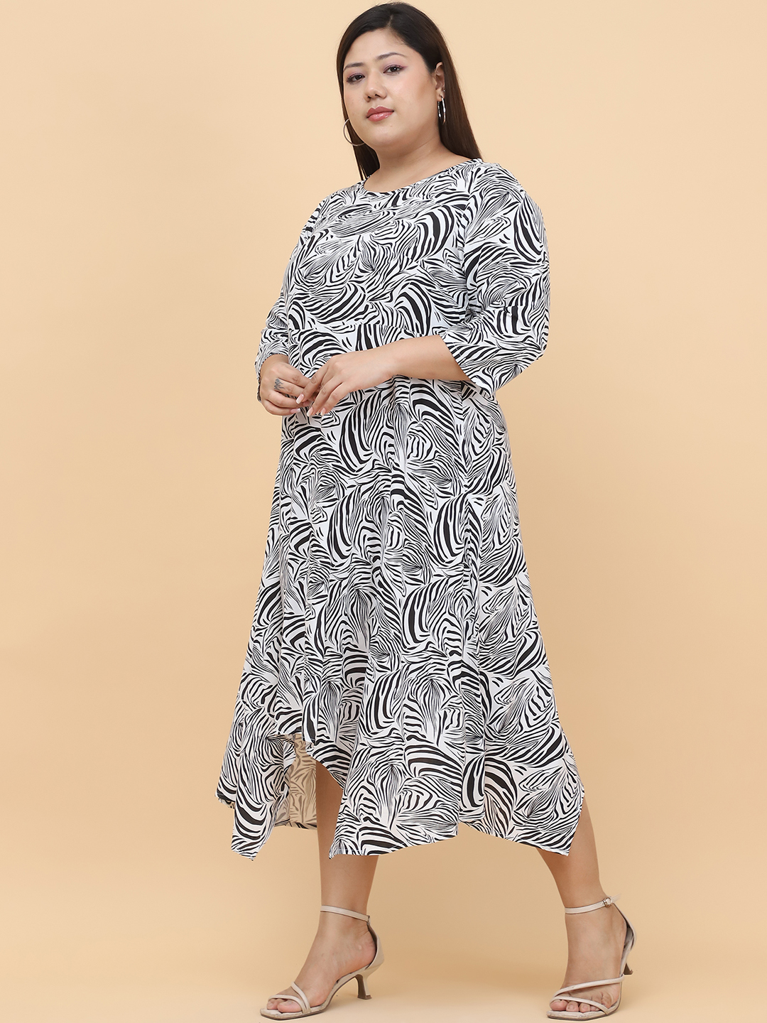 Women's Plus Size Black & White Zebra Printed A-Line Midi Dress