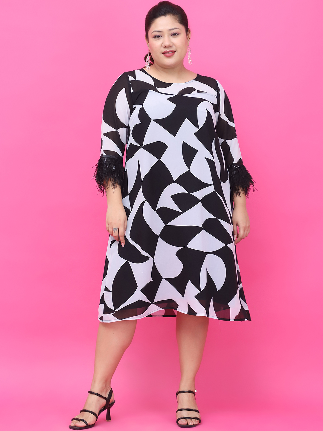 Women's Plus Size Black & White Floral Printed Georgette Dress with attached crepe Lining