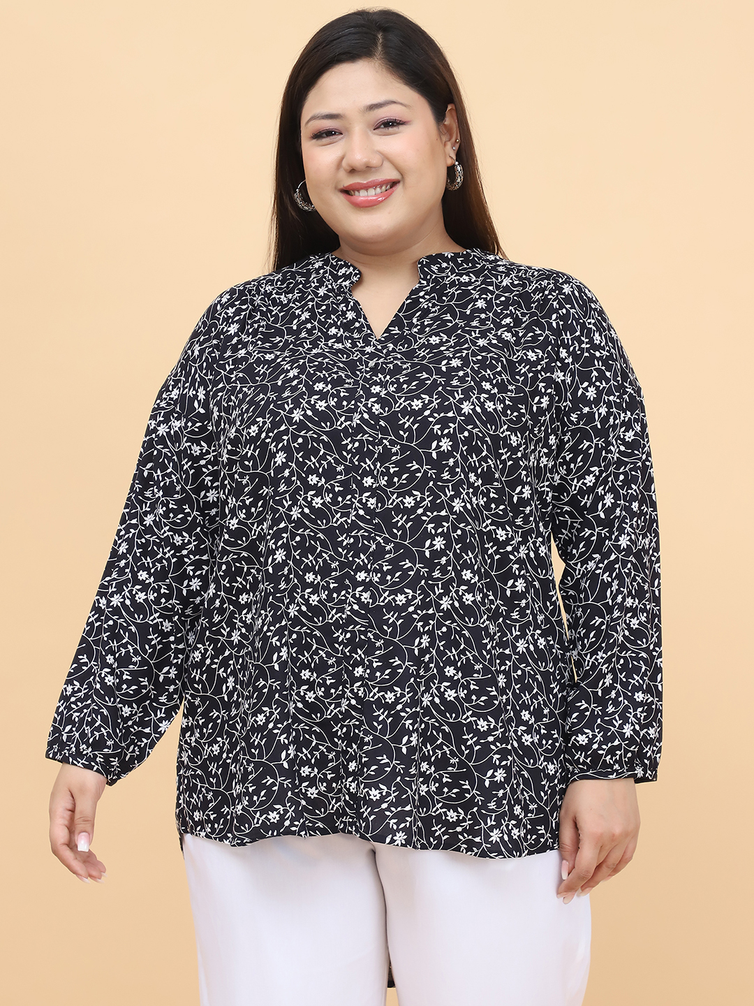 Women's Plus Size Black small floral printed casual top