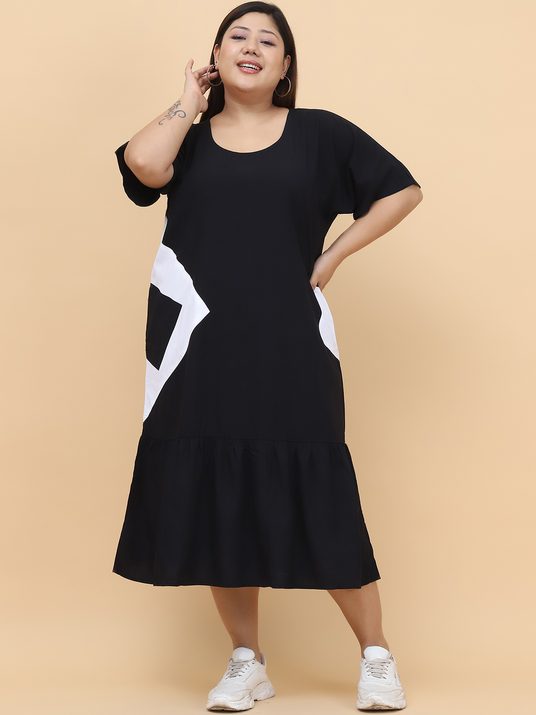Women's Plus Size Black solid color Woven A-Line Dress