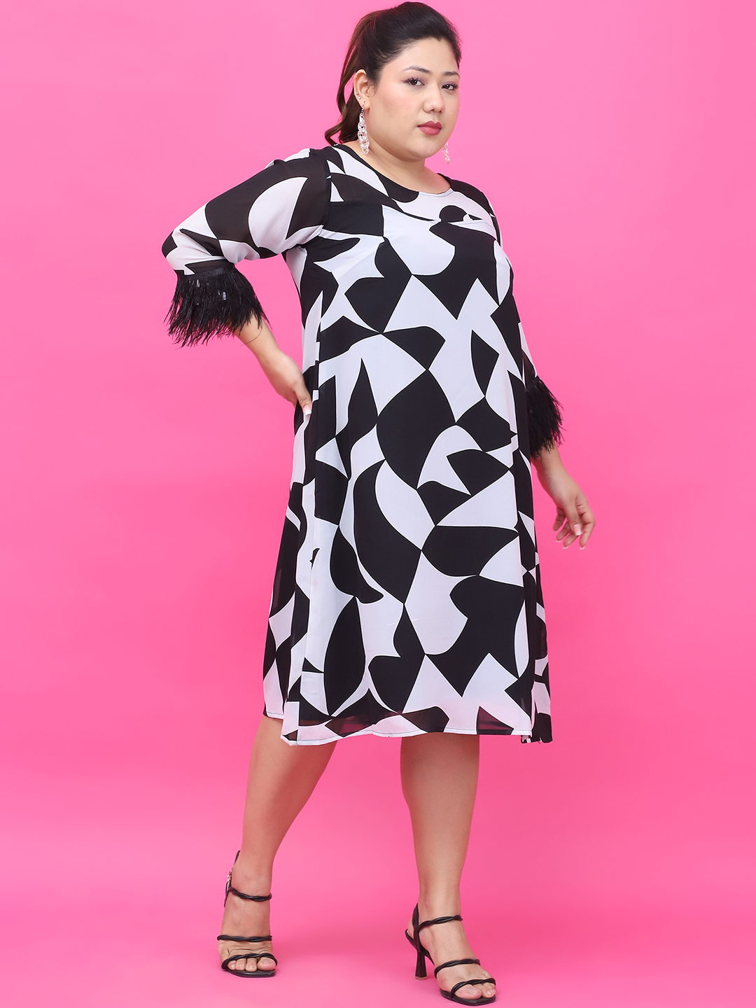 Women's Plus Size Black & White Floral Printed Georgette Dress with attached crepe Lining