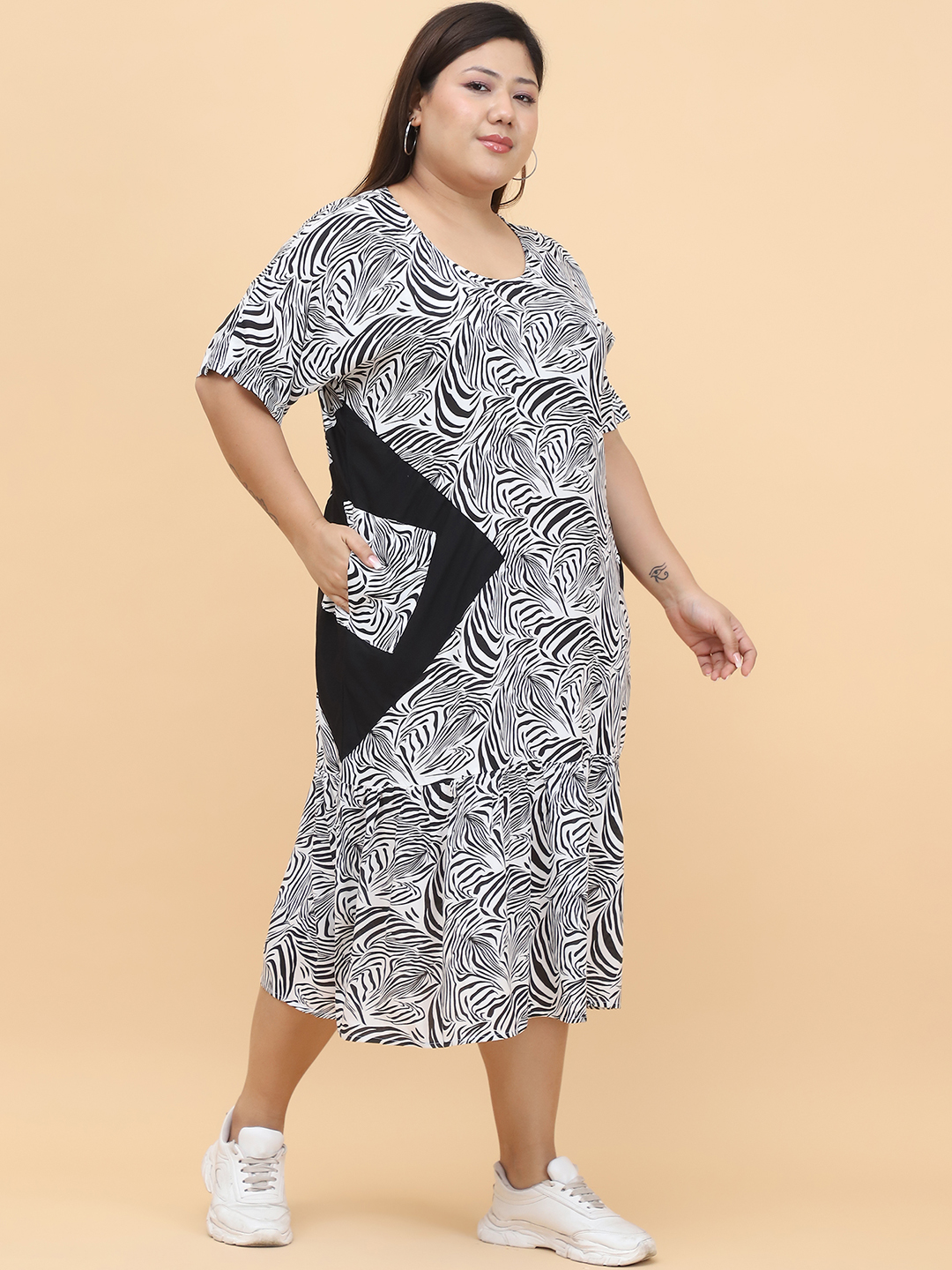 Women's Plus Size Black & White Zebra Printed Woven A-Line Dress