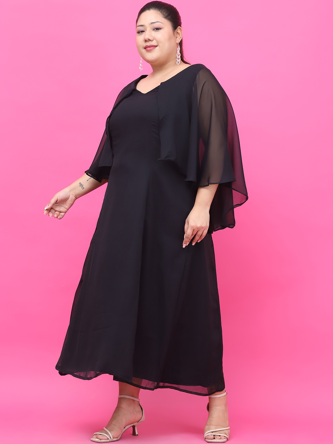 Women's Plus Size Black Solid Color Maxi Dress With Attached solid color Cape
