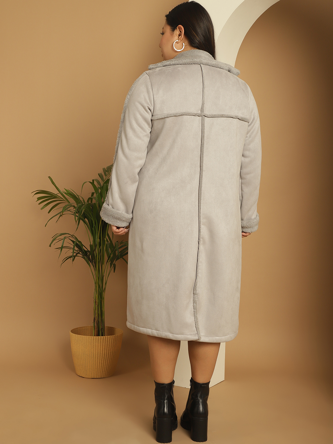 Women's Plus Size Grey Solid Color bonded Fur Longline Jacket