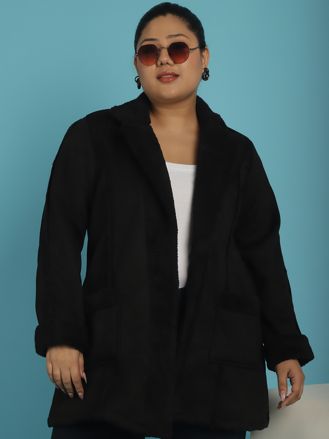 Women's Plus Size Black Solid Color bonded Fur Longline Jacket
