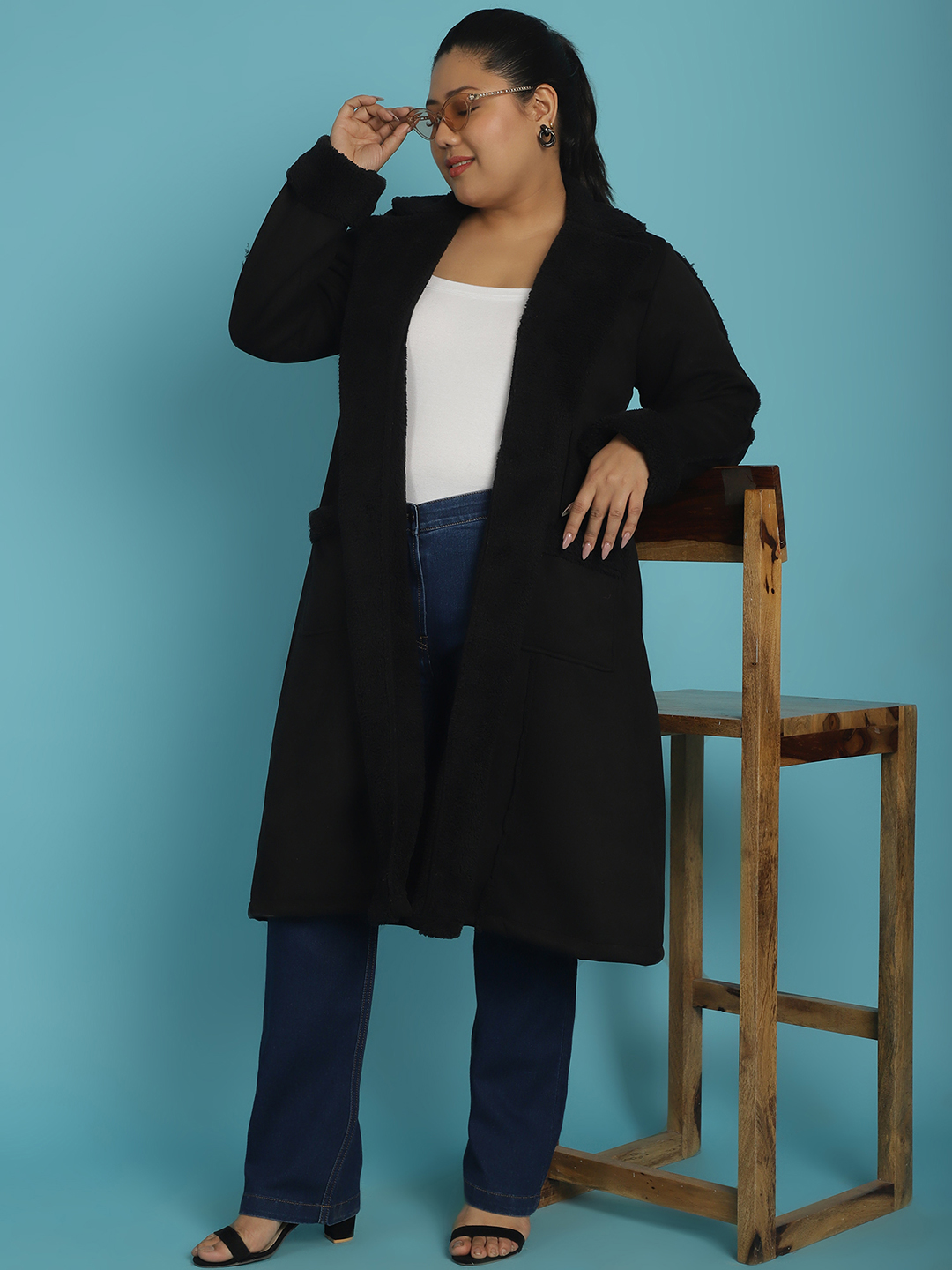 Women's Plus Size Black Solid Color bonded Fur Longline Jacket