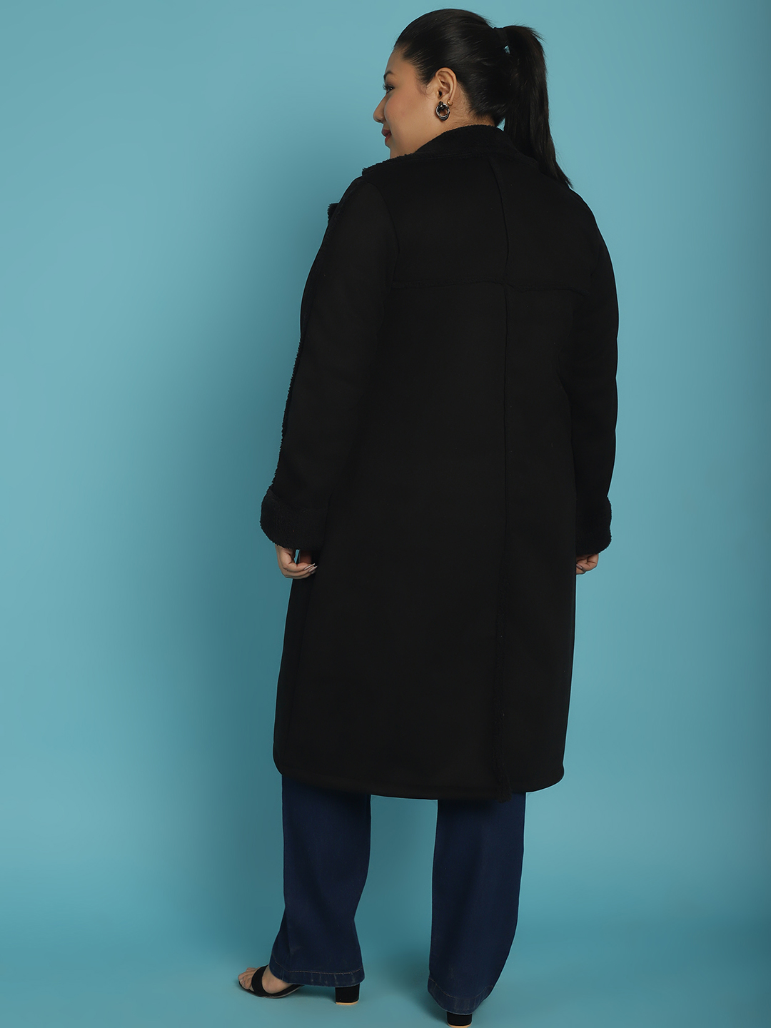 Women's Plus Size Black Solid Color bonded Fur Longline Jacket