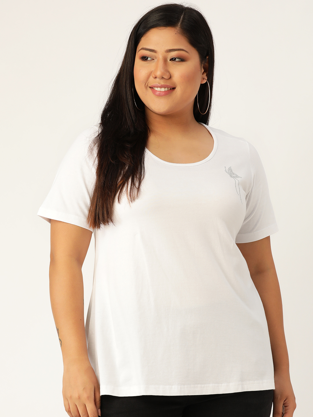 Women's Plus Size White Solid Color Cotton knitted T-shirt with embellished detail