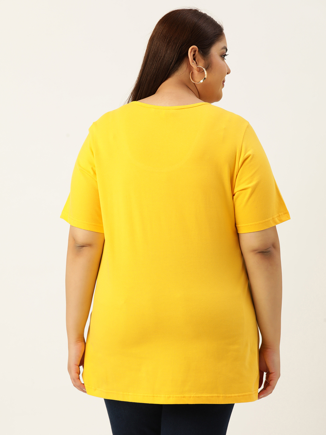 Women's Plus Size Yellow Solid Color Cotton knitted T-shirt with embellished detail