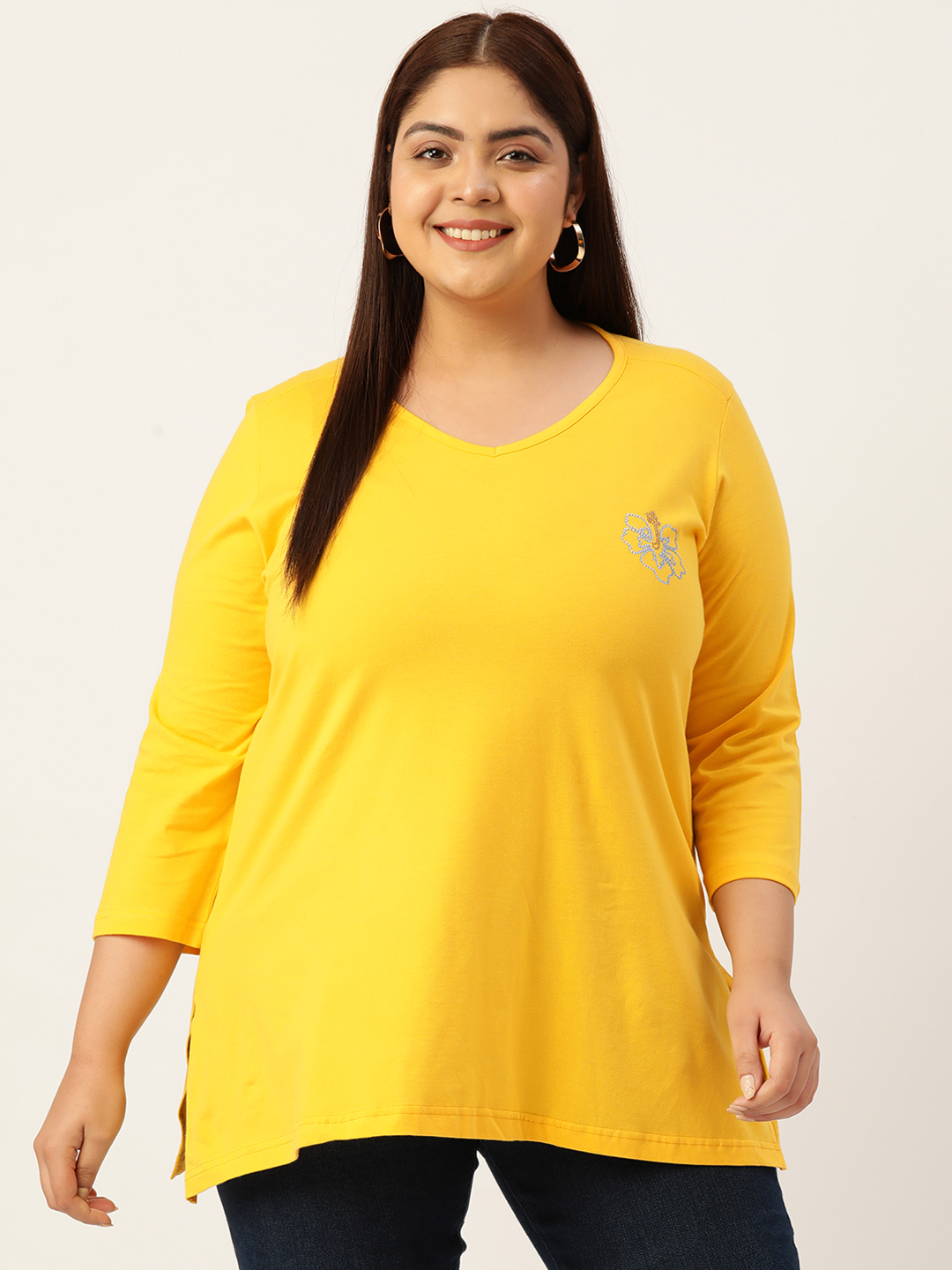 Women's Plus Size Yellow Solid Color Cotton knitted T-shirt with embellished detail