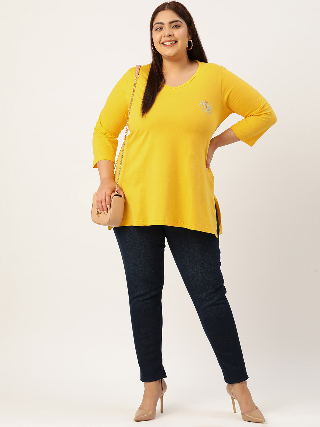 Women's Plus Size Yellow Solid Color Cotton knitted T-shirt with embellished detail