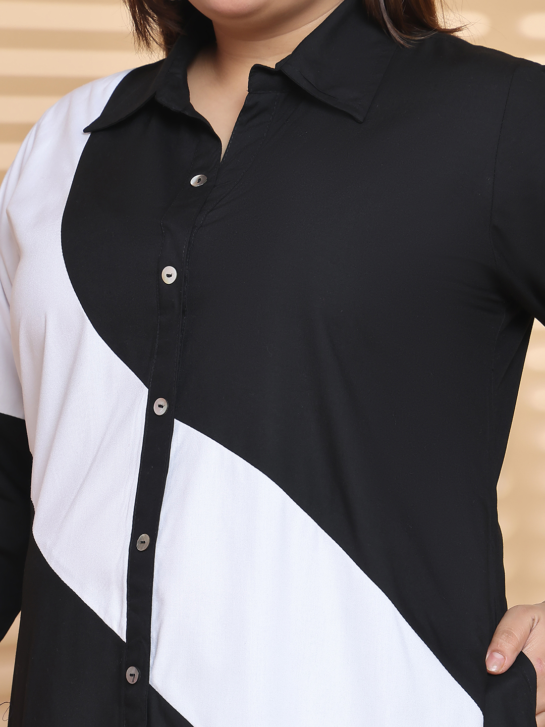 Women's Plus Size Black & White Color Block Shirt Dress
