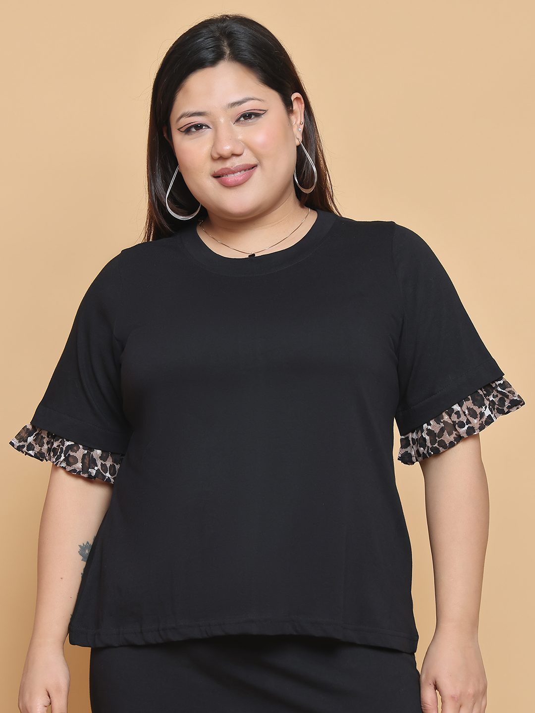 Women's Plus Size Black solid color cotton knitted Top with attached georgette frill at arm